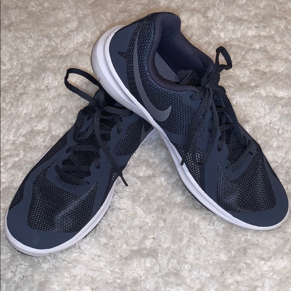 Navy Nike Men’s Training Sneaker